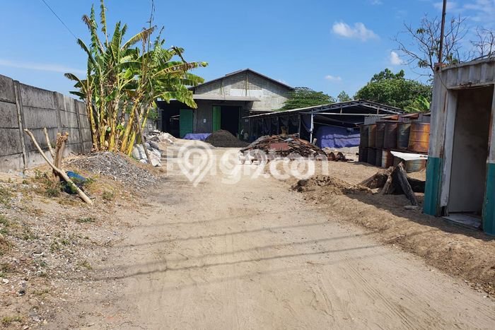 Gudang Strategis Kawasan Kedamean, Luas 1400m2m², Area Bisnis, Akses Kedamean, Gresik, Gresik Gudang Strategis Kawasan Kedamean, Luas 1400m2m², Area Bisnis, Akses Kedamean, Gresik, Gresik