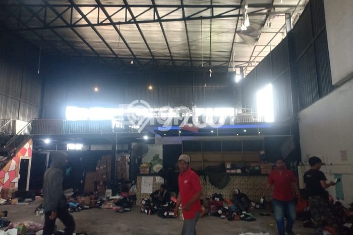 Jual Gudang Area Bisnis Kawasan Benowo, Luas 350m2m², Jalan Utama Jual Gudang Area Bisnis Kawasan Benowo, Luas 350m2m², Jalan Utama