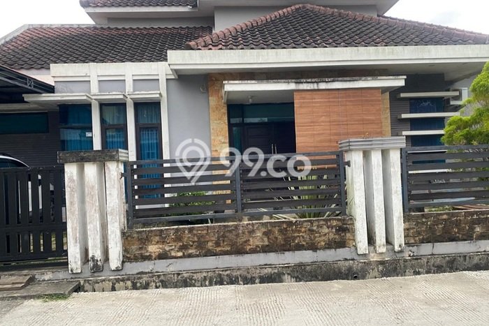 For Sale Hunian Rumah Nyaman 4 Kamar di Batu Ampar, Balikpapan For Sale Hunian Rumah Nyaman 4 Kamar di Batu Ampar, Balikpapan