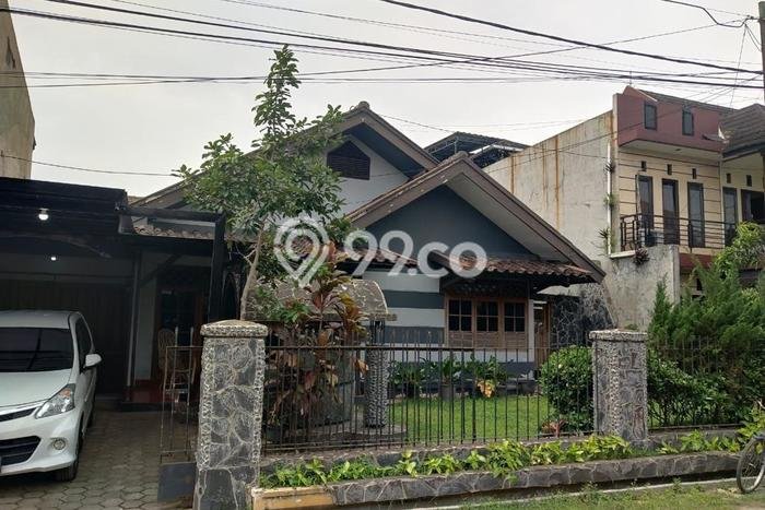 For Sale Rumah Mewah Exclusive di Buah Batu, Bandung For Sale Rumah Mewah Exclusive di Buah Batu, Bandung