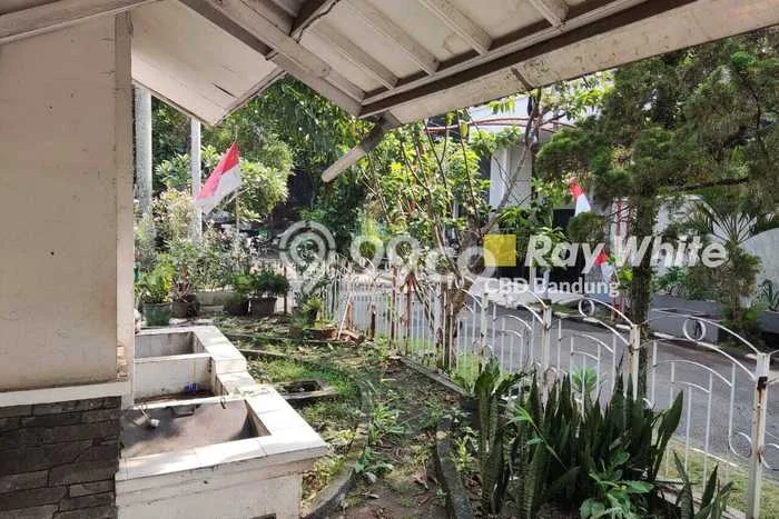 Hunian Cantik Minimalis Lb 150m2 di Arcamanik, Bandung Hunian Cantik Minimalis Lb 150m2 di Arcamanik, Bandung