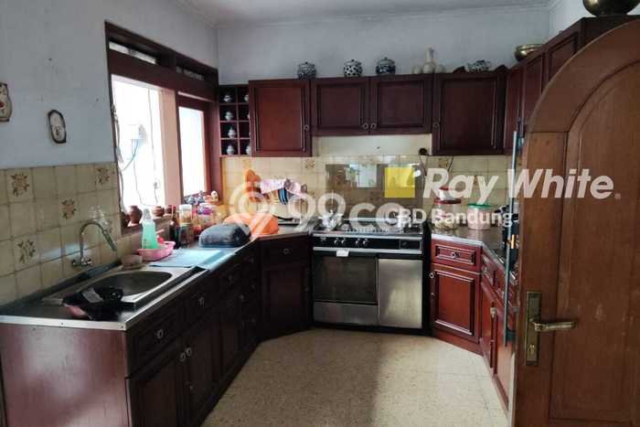 Dijual Rumah Premium dengan Fasilitas Sekitar Lengkap di Coblong, Bandung Dijual Rumah Premium dengan Fasilitas Sekitar Lengkap di Coblong, Bandung