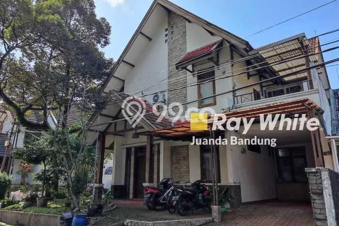 For Sale Rumah Elit Exclusive di Coblong, Bandung For Sale Rumah Elit Exclusive di Coblong, Bandung