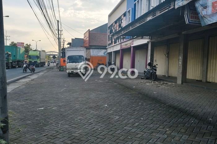 Ruko Dijual di Jombang LT 112m2, LB 200m2 untuk Investasi Ruko Dijual di Jombang LT 112m2, LB 200m2 untuk Investasi