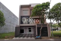 Rumah Mewah LB 400m2 Siap Pakai Desain Elegan di Permata Buana, Jakarta Barat Rumah Mewah LB 400m2 Siap Pakai Desain Elegan di Permata Buana, Jakarta Barat