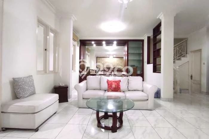 Rumah Sewa Jakarta Barat LT 144m2 LB 288m2 Kawasan Permata Buana Rumah Sewa Jakarta Barat LT 144m2 LB 288m2 Kawasan Permata Buana