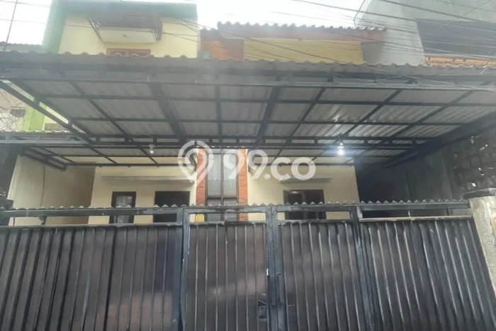 Lokasi strategis! Rumah siap huni disewakan di Tebet LB 180m2 Lokasi strategis! Rumah siap huni disewakan di Tebet LB 180m2