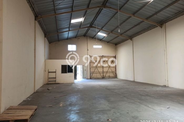 Gudang untuk disewa di Semarang Utara punya LT 360m2 & LB 300m2 harga sewa kompetitif Gudang untuk disewa di Semarang Utara punya LT 360m2 & LB 300m2 harga sewa kompetitif