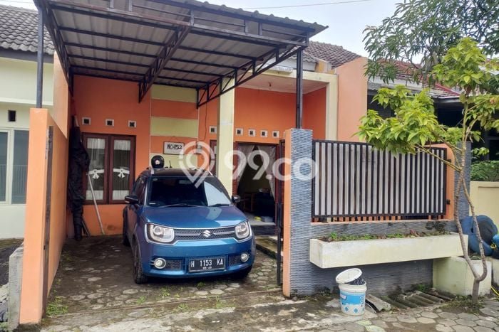 HOT DEAL! Dijual Rumah Berkualitas area Pedurungan, Semarang, LT 103m2m² LB 87m2m² HOT DEAL! Dijual Rumah Berkualitas area Pedurungan, Semarang, LT 103m2m² LB 87m2m²