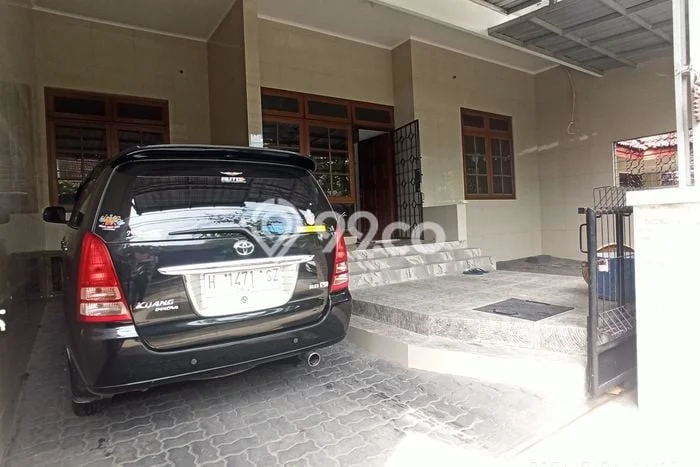 HARGA TERBAIK! Rumah area Pedurungan, 3 KT, Area Sejuk, LT 200m2m² LB 200m2m² HARGA TERBAIK! Rumah area Pedurungan, 3 KT, Area Sejuk, LT 200m2m² LB 200m2m²
