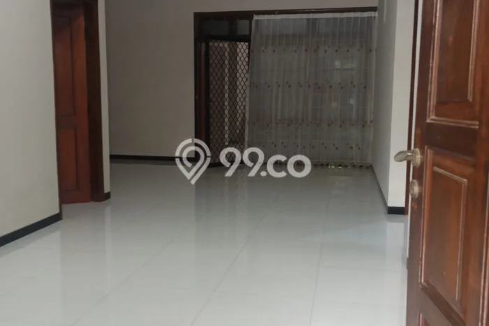 HARGA TERBAIK! Rumah area Pedurungan, 3 KT, Area Sejuk, LT 200m2m² LB 200m2m² HARGA TERBAIK! Rumah area Pedurungan, 3 KT, Area Sejuk, LT 200m2m² LB 200m2m²