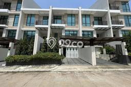 Hunian Elit LB 292m2 Siap Pakai Desain Elegan di Pondok Indah, Jakarta Selatan Hunian Elit LB 292m2 Siap Pakai Desain Elegan di Pondok Indah, Jakarta Selatan