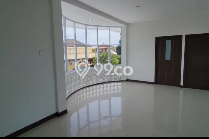 Ruko Bagus LT 235m2 LB 300m2 Dijual di Kuta Badung Ruko Bagus LT 235m2 LB 300m2 Dijual di Kuta Badung