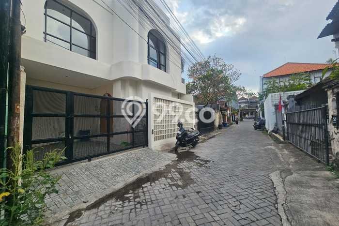 Vila di , Ukuran 150m2m², Dekat ke beragam fasilitas umum Vila di , Ukuran 150m2m², Dekat ke beragam fasilitas umum