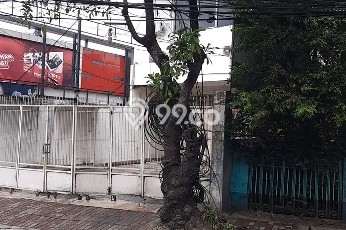 Disewakan Ruko di Kawasan Ramai Tangerang Kota Luas 158m2 Disewakan Ruko di Kawasan Ramai Tangerang Kota Luas 158m2