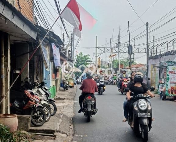 For Sale Rumah 6 Kamar Lokasi Ideal Bagus dan Strategis di Matraman For Sale Rumah 6 Kamar Lokasi Ideal Bagus dan Strategis di Matraman