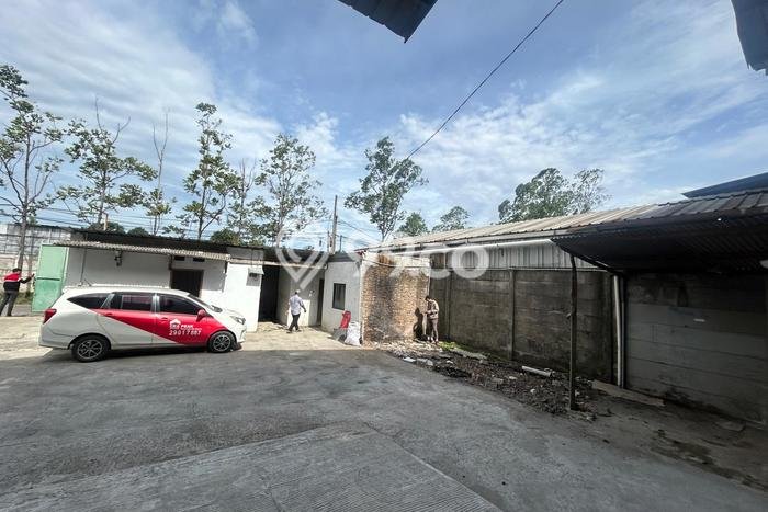 Gudang disewakan lokasi strategis Cipondoh Tangerang 500m2 Gudang disewakan lokasi strategis Cipondoh Tangerang 500m2