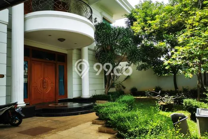 Dijual Rumah Luas Elegan Dengan View Eksklusif di Intercon, Jakarta Barat Dijual Rumah Luas Elegan Dengan View Eksklusif di Intercon, Jakarta Barat
