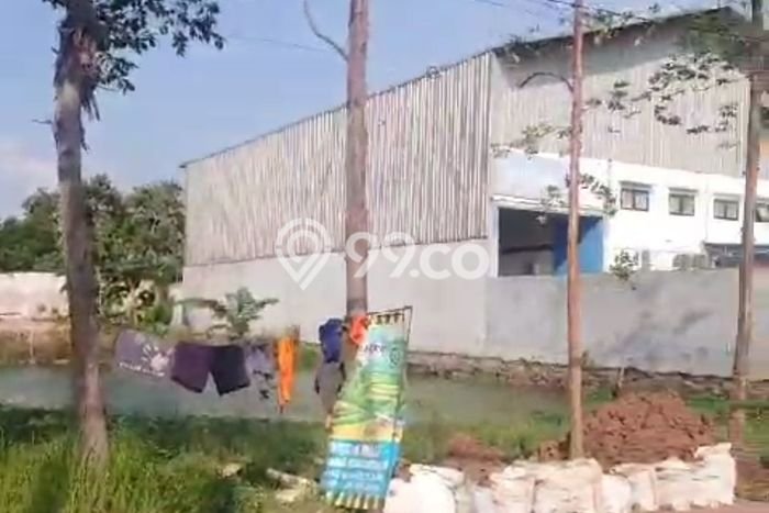 Lahan Dijual Lokasi Cipondoh, Tangerang dengan Luas Tanah 1057m2 dan Status SHM Lahan Dijual Lokasi Cipondoh, Tangerang dengan Luas Tanah 1057m2 dan Status SHM
