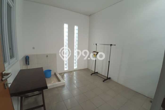 Rumah Mewah LB 360m2 Siap Pakai Desain Elegan di Lembang, Bandung Rumah Mewah LB 360m2 Siap Pakai Desain Elegan di Lembang, Bandung