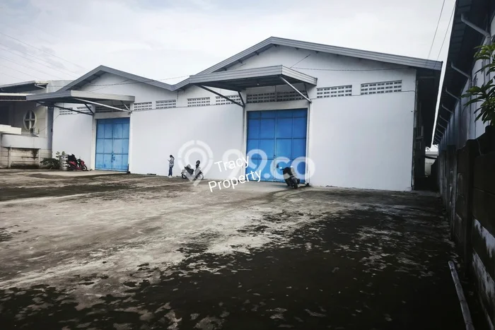 Gudang disewakan di Semarang Barat Semarang dengan luas bangunan 1800m2 Gudang disewakan di Semarang Barat Semarang dengan luas bangunan 1800m2