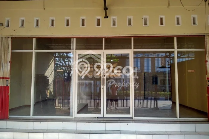 Ruko Dijual di Prime Area Semarang Luas 300m2 Ruko Dijual di Prime Area Semarang Luas 300m2