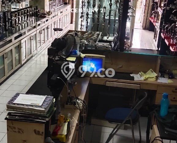 Ruko Dijual di Jakarta Pusat LT 112m2 & LB 360m2 Lokasi Terbaik! Ruko Dijual di Jakarta Pusat LT 112m2 & LB 360m2 Lokasi Terbaik!