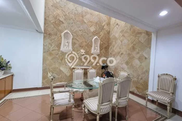 Rumah Elit Akses Mudah di Jakarta Utara Rumah Elit Akses Mudah di Jakarta Utara