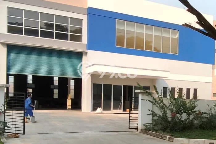 Gudang Disewakan Lokasi Lippo Cikarang Cikarang Harga Spesial! Gudang Disewakan Lokasi Lippo Cikarang Cikarang Harga Spesial!