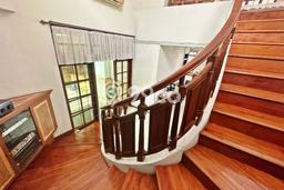 Ready to Use! Premium House LT 760m2 Desain Modern di Kuningan Ready to Use! Premium House LT 760m2 Desain Modern di Kuningan