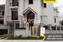 Dijual Rumah Premium dengan Fasilitas Sekitar Komplit di Kelapa Gading, Jakarta Utara Dijual Rumah Premium dengan Fasilitas Sekitar Komplit di Kelapa Gading, Jakarta Utara