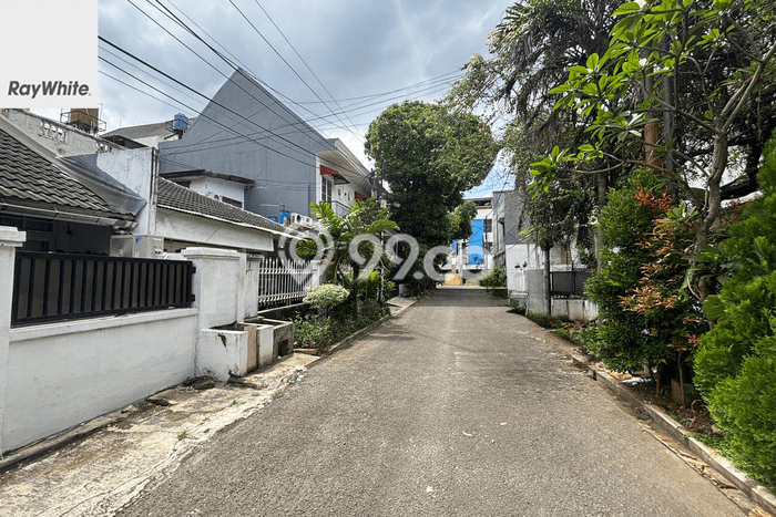 Dijual Rumah Premium dengan Fasilitas Sekitar Lengkap di Pancoran, Jakarta Selatan Dijual Rumah Premium dengan Fasilitas Sekitar Lengkap di Pancoran, Jakarta Selatan
