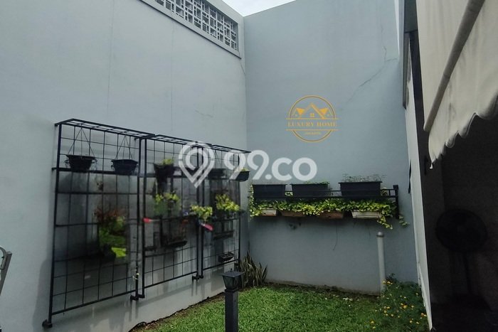 Ready to Use! Luxury House LT 233m2 Desain Elegan di Jatiwaringin Ready to Use! Luxury House LT 233m2 Desain Elegan di Jatiwaringin