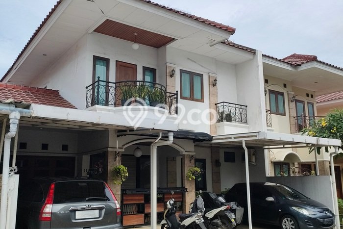 Ready to Use! Luxury House LT 233m2 Desain Elegan di Jatiwaringin Ready to Use! Luxury House LT 233m2 Desain Elegan di Jatiwaringin