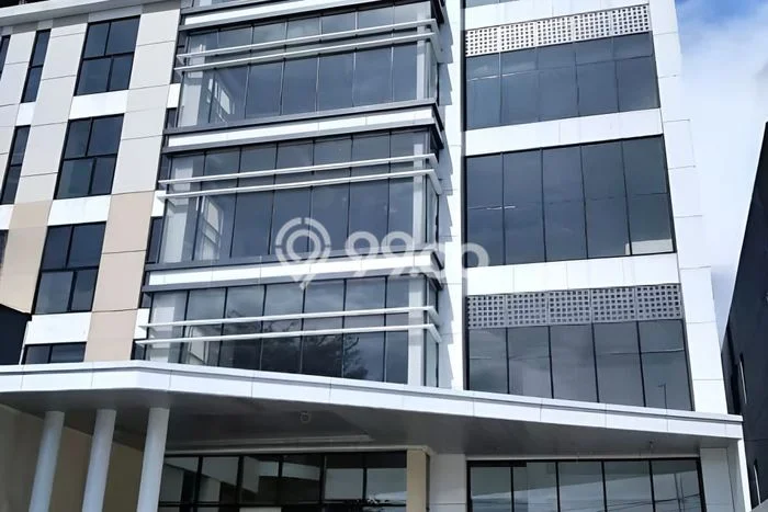 Kantor Usaha Dijual di Jatinegara Jakarta Timur LT 692m2 & LB 2636m2 Kantor Usaha Dijual di Jatinegara Jakarta Timur LT 692m2 & LB 2636m2