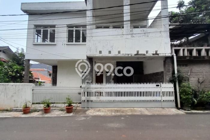 Hot Offer Hunian Premium Ideal dan Luas di Jatinegara, Jakarta Timur Hot Offer Hunian Premium Ideal dan Luas di Jatinegara, Jakarta Timur