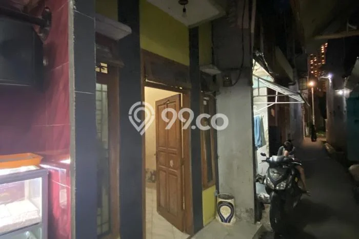 For Sale Rumah 1 Kamar Lokasi Ideal Bagus dan Strategis di Tanah Abang For Sale Rumah 1 Kamar Lokasi Ideal Bagus dan Strategis di Tanah Abang