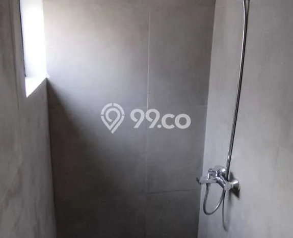 For Sale Rumah 3 Kamar Lokasi Strategis Nyaman dan Strategis di Cipondoh For Sale Rumah 3 Kamar Lokasi Strategis Nyaman dan Strategis di Cipondoh