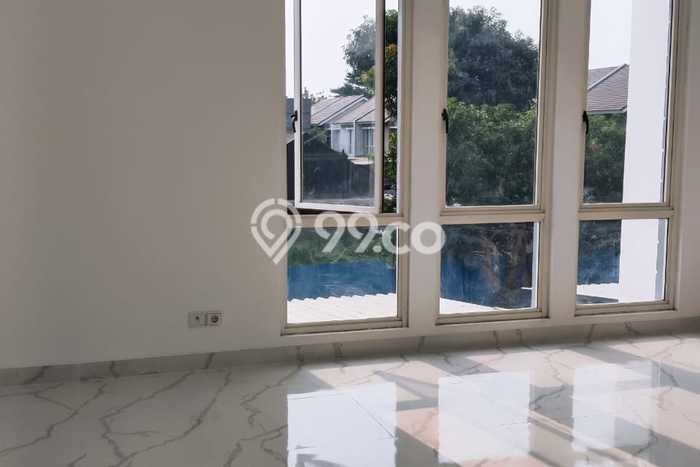 Jual Rumah Mewah Megah Dengan View Eksklusif di Alam Sutera, Tangerang Jual Rumah Mewah Megah Dengan View Eksklusif di Alam Sutera, Tangerang