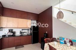 Rumah Luas Asri 3 KT Siap Pakai di BSD Tangerang Rumah Luas Asri 3 KT Siap Pakai di BSD Tangerang