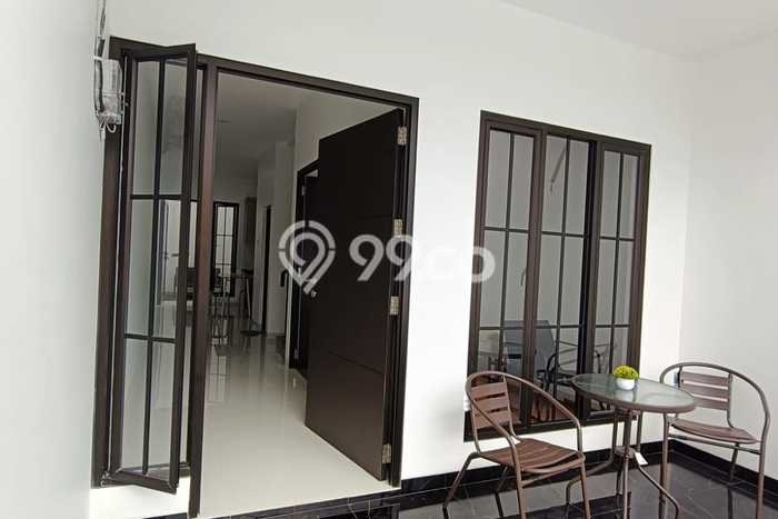 Dijual Rumah Eksklusif 3 KT di Meruya, Jakarta Barat Dijual Rumah Eksklusif 3 KT di Meruya, Jakarta Barat