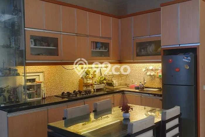 Rumah Elit Modern Siap Huni di Tomang Jakarta Barat Rumah Elit Modern Siap Huni di Tomang Jakarta Barat