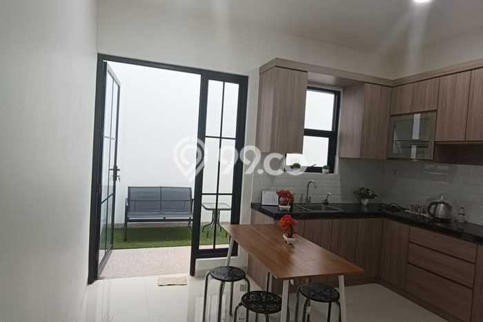 Dijual Rumah Eksklusif 3 KT di Meruya, Jakarta Barat Dijual Rumah Eksklusif 3 KT di Meruya, Jakarta Barat