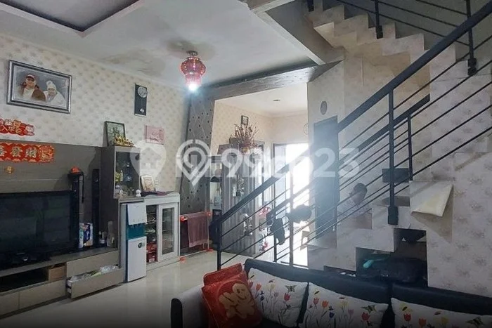 Rumah Eksklusif Siap Huni LT 96m2 di Kebon Jeruk, Jakarta Barat Rumah Eksklusif Siap Huni LT 96m2 di Kebon Jeruk, Jakarta Barat
