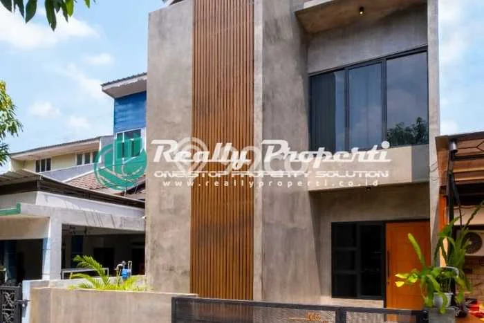 Rumah Cantik Strategis Full Furnish di Jatimelati Pondok Melati Rumah Cantik Strategis Full Furnish di Jatimelati Pondok Melati