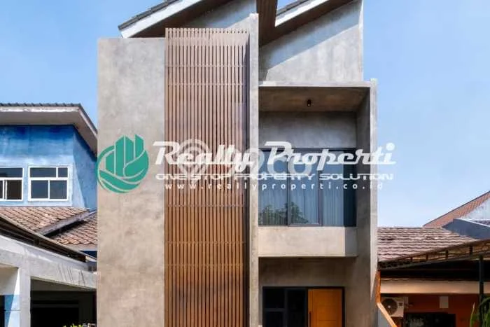 Rumah Cantik Strategis Full Furnish di Jatimelati Pondok Melati Rumah Cantik Strategis Full Furnish di Jatimelati Pondok Melati