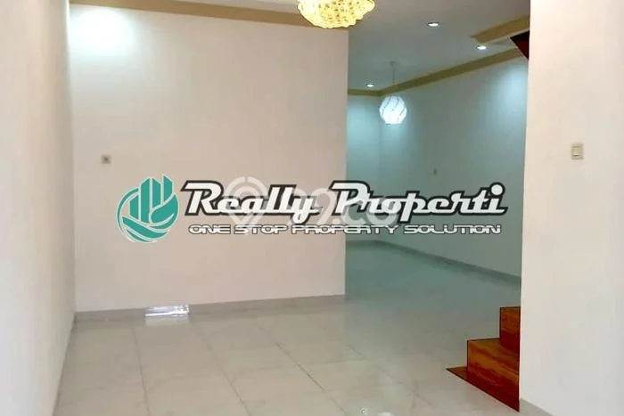 Rumah Eksklusif Dijual LT 120m2 di Duren Sawit, Jakarta Timur Rumah Eksklusif Dijual LT 120m2 di Duren Sawit, Jakarta Timur