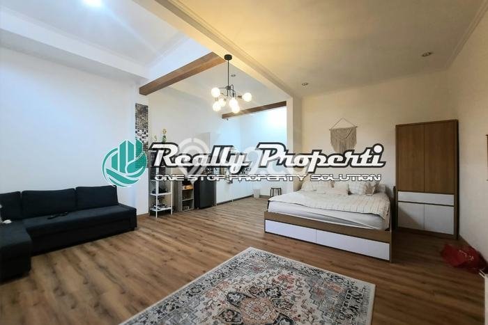 Ready to Use! Luxury House LT 400m2 Desain Modern di Pondok Gede Ready to Use! Luxury House LT 400m2 Desain Modern di Pondok Gede