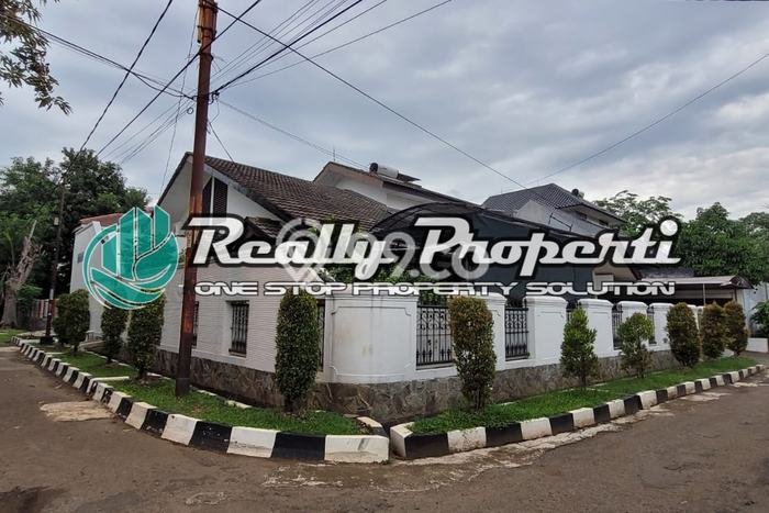 Ready to Use! Luxury House LT 400m2 Desain Modern di Pondok Gede Ready to Use! Luxury House LT 400m2 Desain Modern di Pondok Gede