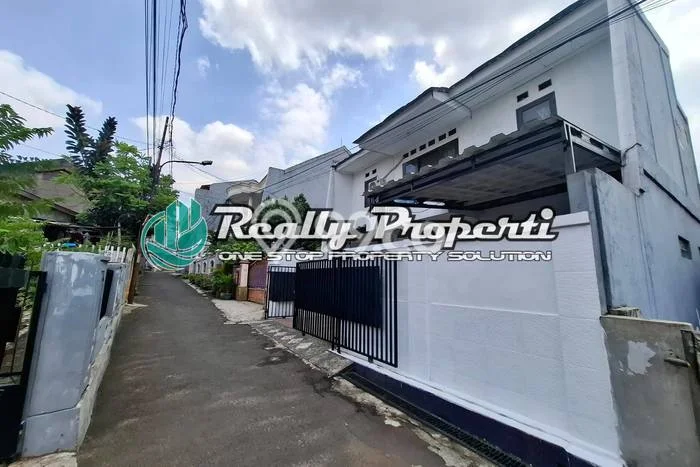 Dijual Rumah 4 Kamar Lokasi Strategis Bagus dan Strategis di Duren Sawit Dijual Rumah 4 Kamar Lokasi Strategis Bagus dan Strategis di Duren Sawit
